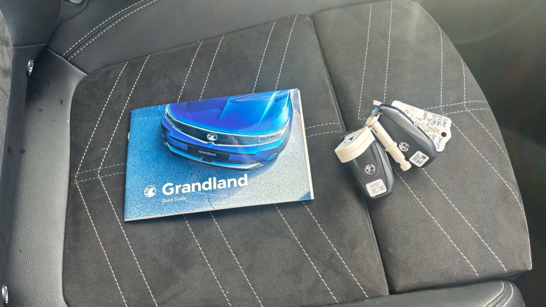 Vauxhall Grandland 1.2 Turbo Ultimate 5dr Petrol Hatchback